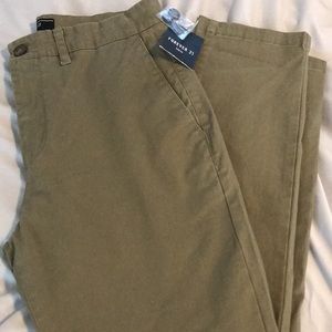 Forever 21 men’s khaki army olive casual pants 31 NWT